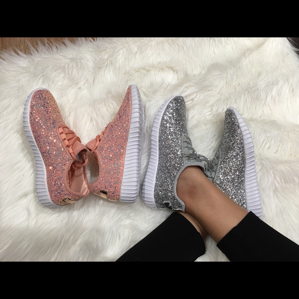 Silver fashion sneakers 👟 - Picture 7 of 7